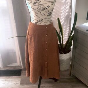 Lightweight corduroy skirt. Excellent condition.